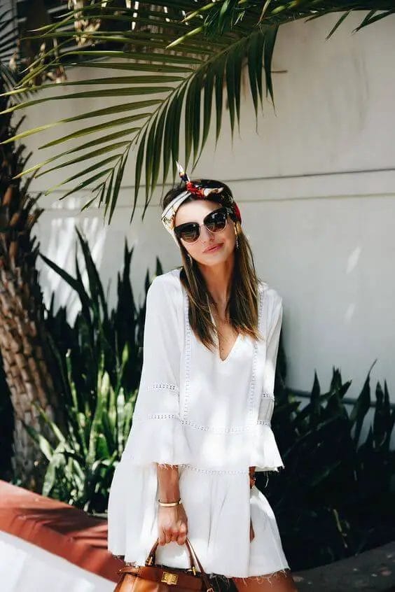 Either if you are working, or on vacation, you can look your best with these summer fashion looks we gathered at snazzylair.com
