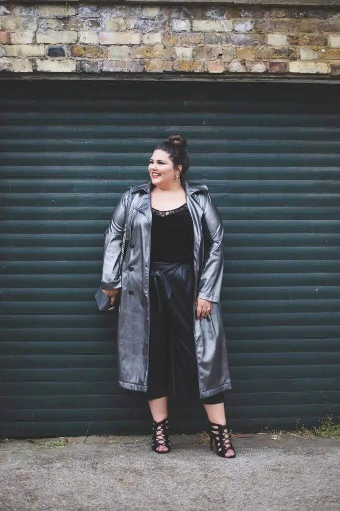 Exclusively dedicated to plus size or extra large size womens clothing. find an assortment of plus size or extra large size womens clothing and outfits you wouldnâ€™t want to miss.