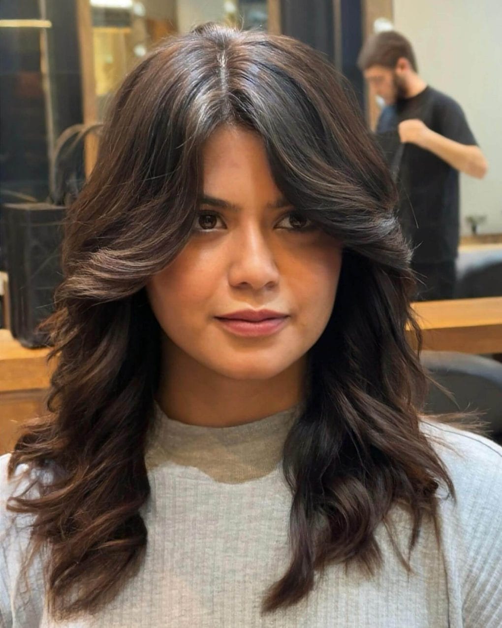 25 Medium Haircut with Curtain Bangs Must-See Ideas, image size:1020x1275