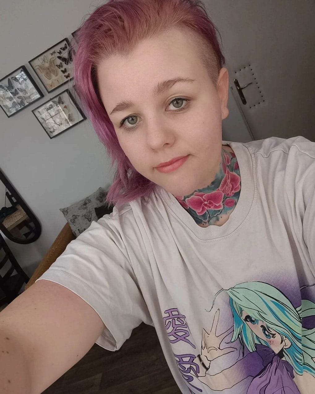 Asymmetrical haircut with bright purple undercut and long side