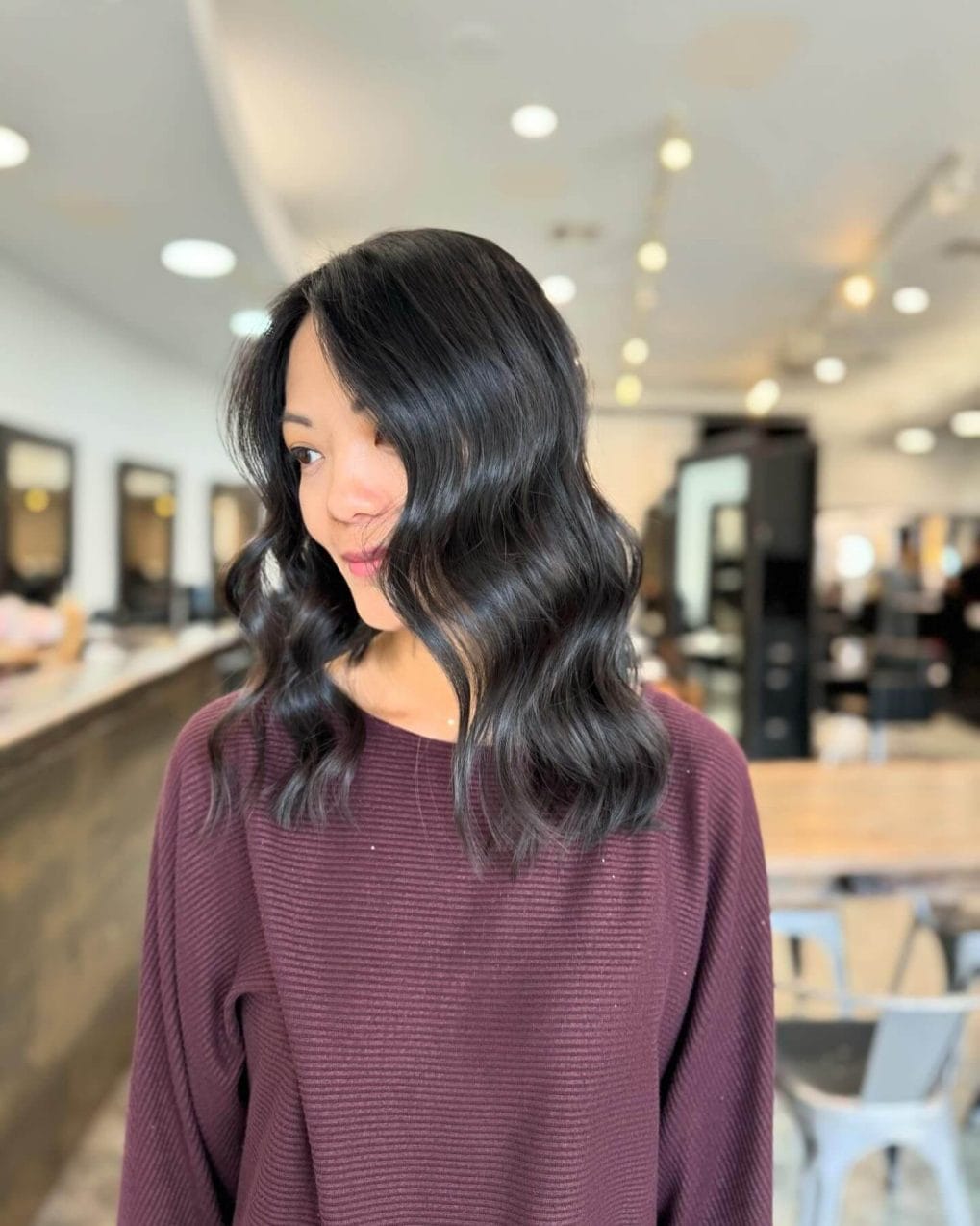 Shoulder-length with loose waves for bouncy volume