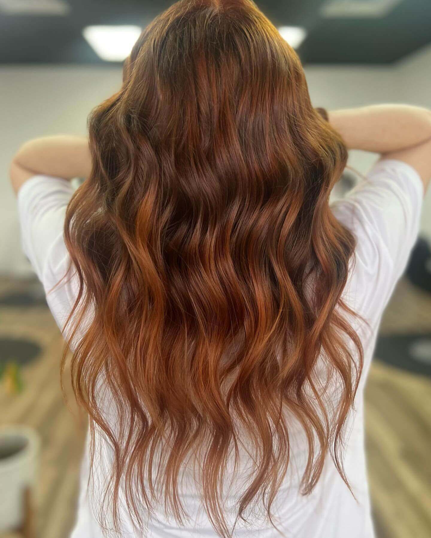 Soft beachy waves in rich copper color