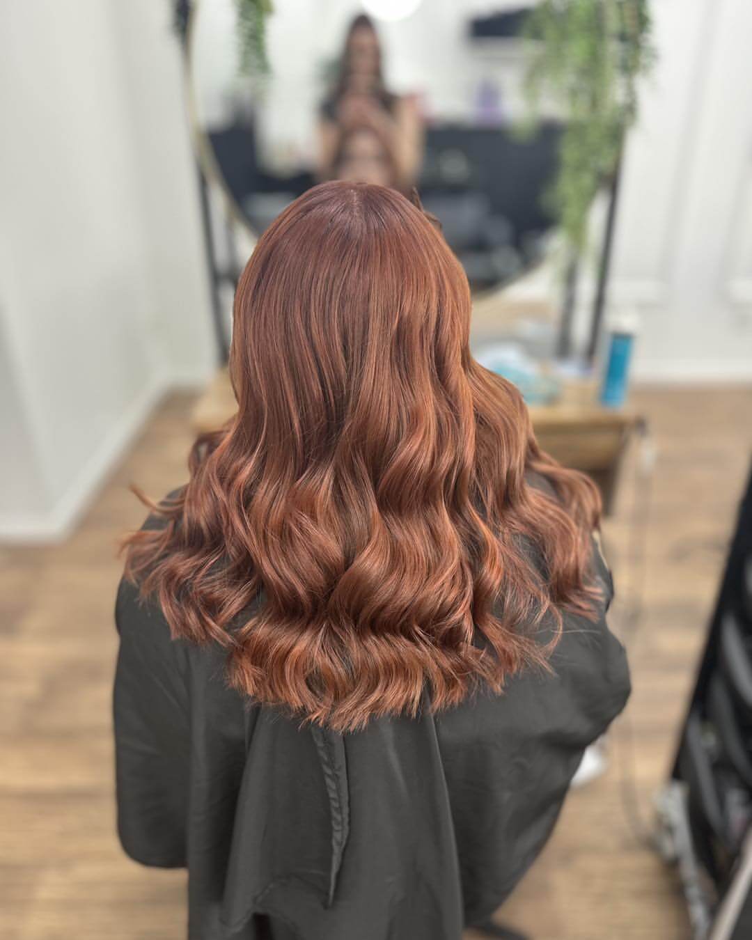 Sun-kissed medium copper waves for lively look
