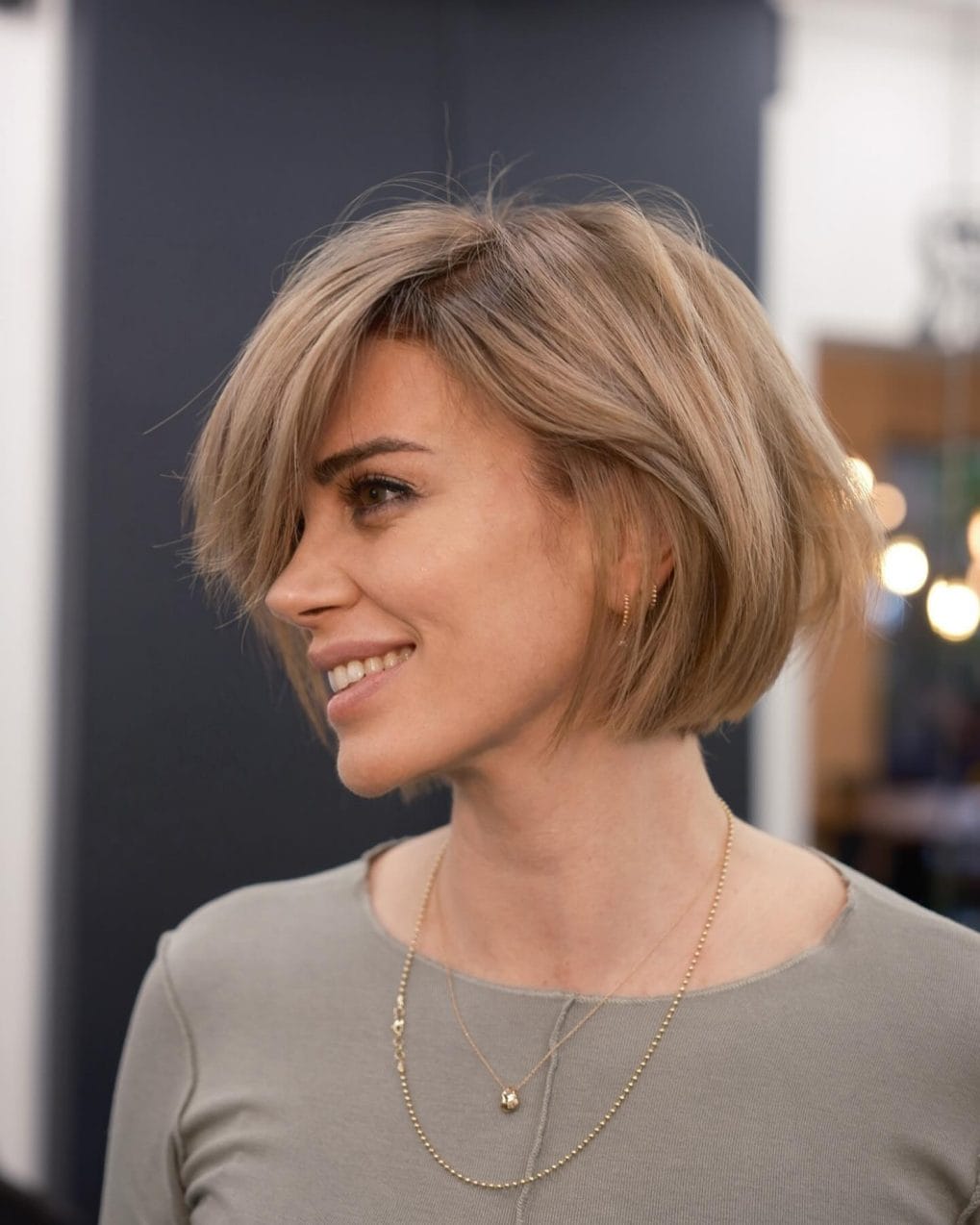 Breezy textured bob cut for cool summer style