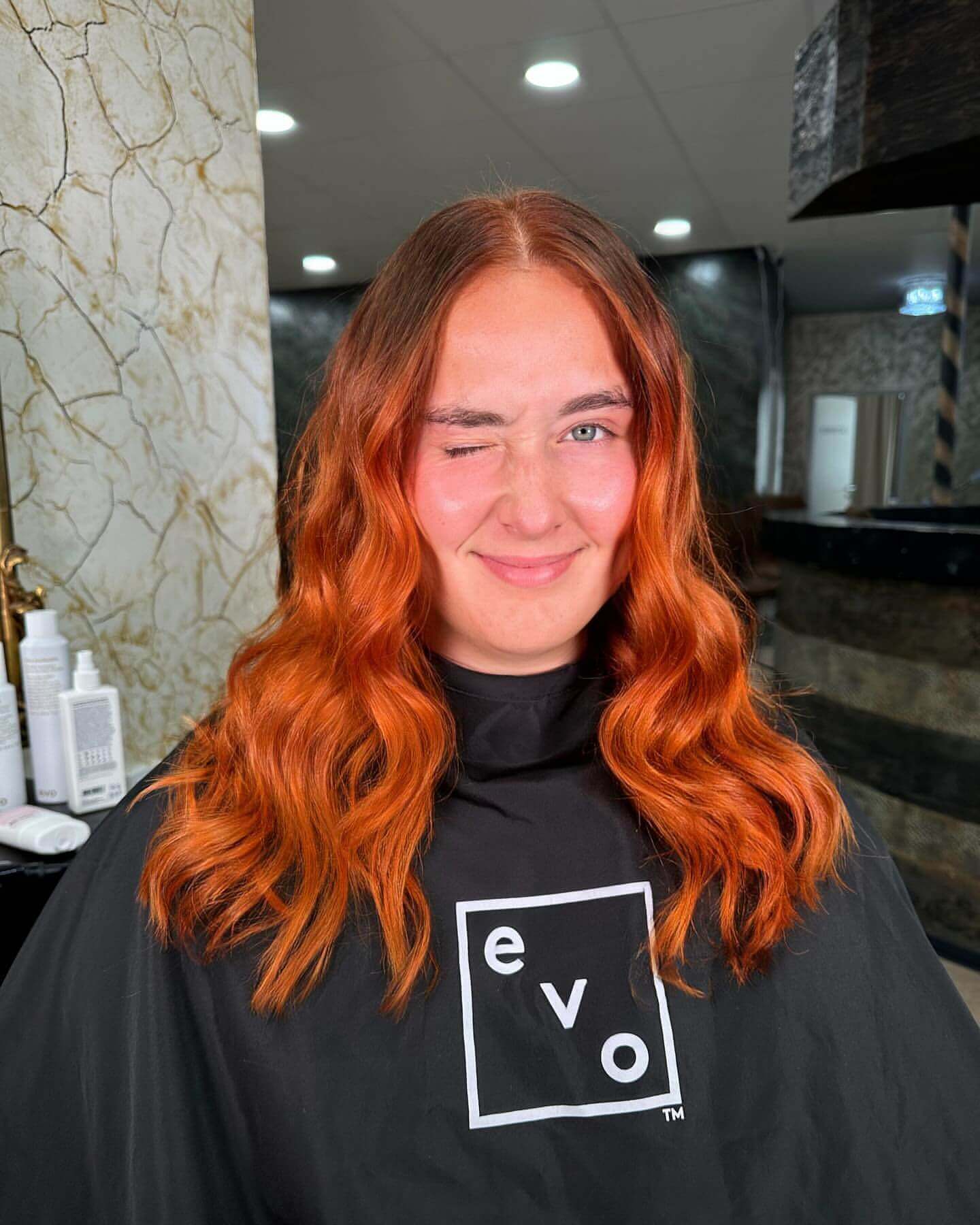 Vibrant copper waves with center part