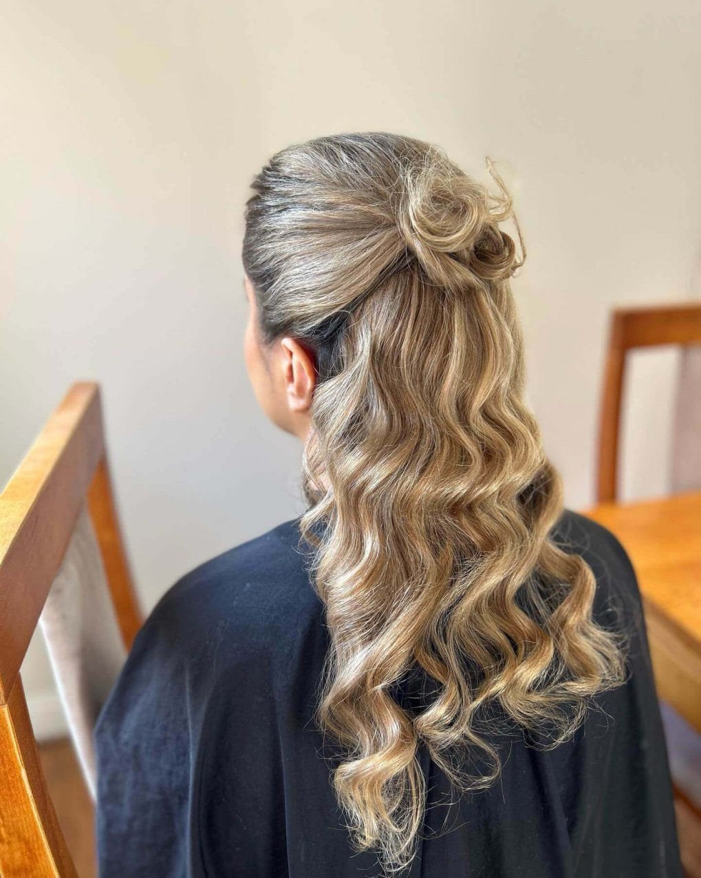 Cool blonde waves with voluminous top